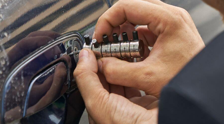 Expert Emergency Roof Repairs services in Claremont, NC